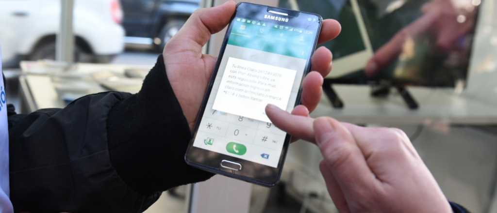 M&aacute;s chicos mendocinos recibir&aacute;n celulares para hacer las tareas