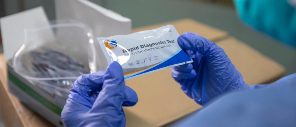 Esc&aacute;ndalo en San Juan por una m&eacute;dica con coronavirus que fue a un cumple