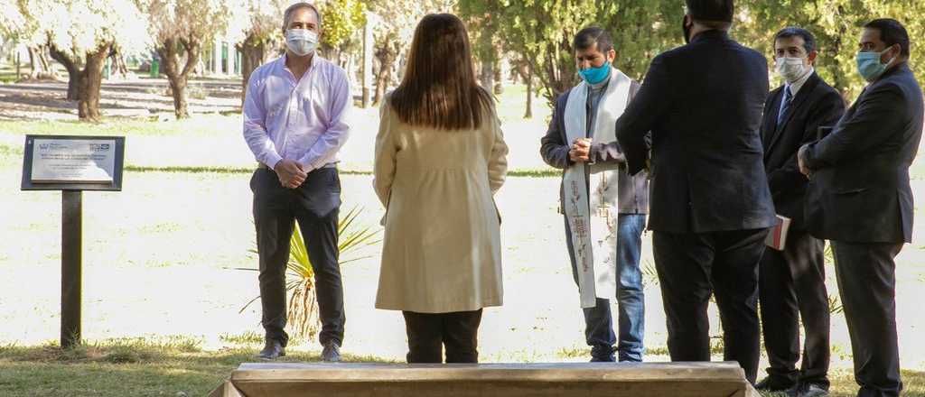 El intendente de Maip&uacute; se reuni&oacute; con los distintos cultos para rezar juntos