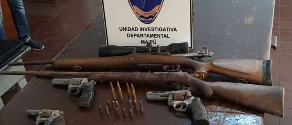 Atraparon al "Morcillón" con un arsenal de armas y drogas en Maipú