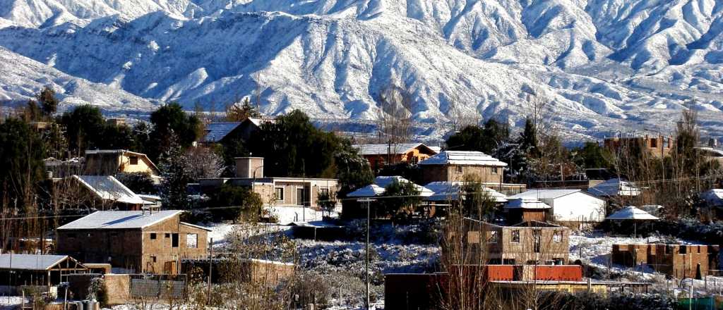 Luján presentó el protocolo para el turismo interno
