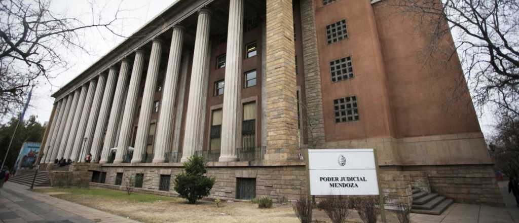 La Corte mendocina digitaliza un tr&aacute;mite gratis clave