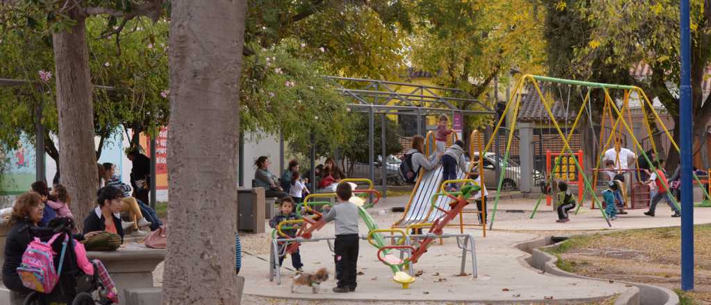 Las mejores plazas mendocinas para llevar a los chicos en vacaciones de invierno
