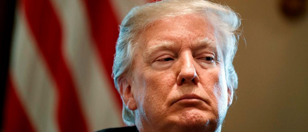 Imputaron a una mujer canadiense por enviar una carta envenenada a Trump