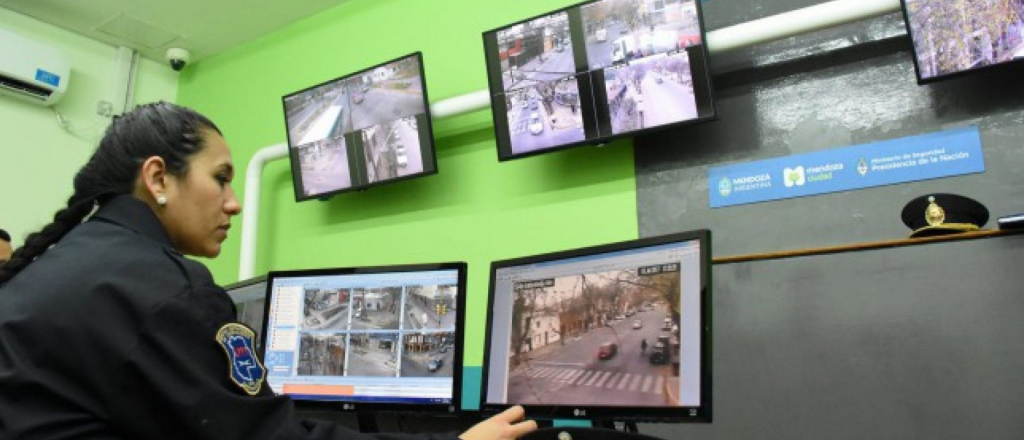 As&iacute; es el sistema de vigilancia ciudadana v&iacute;a Whatsapp de la Capital