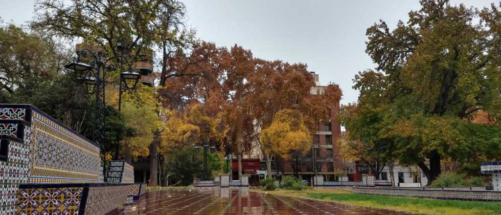 En imágenes, así llueve en Mendoza