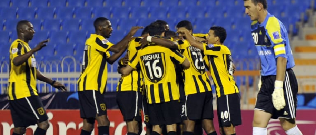 Siria: el partido se jug&oacute; sin p&uacute;blico pero los hinchas lo vieron desde los techos