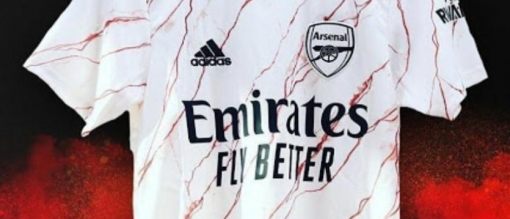La nueva camiseta de Arsenal de Inglaterra tendrá "manchas" de sangre