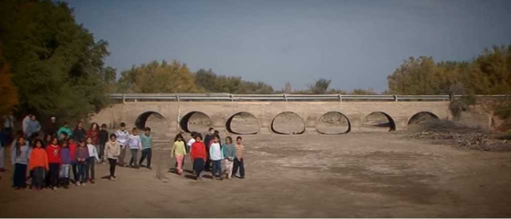 "Zamba del Río Robado", así La Pampa "educa" contra Mendoza