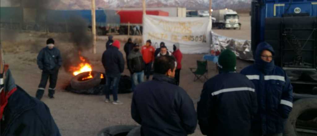 Pandemia: M&aacute;s de 1.000 camioneros protestan camino a Chile