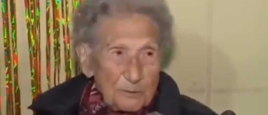 Una cordobesa de 100 años dice que el fernet es el secreto de su longevidad