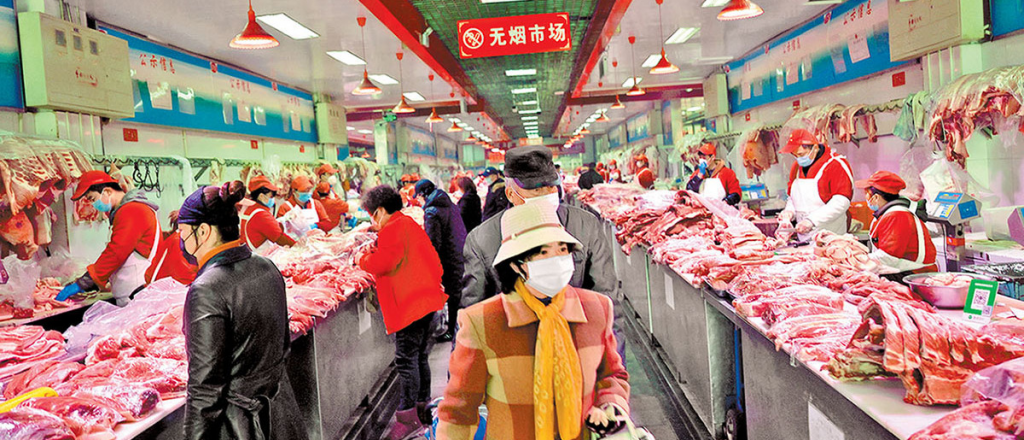 China, con el mayor aumento de casos en meses por rebrote en un mercado