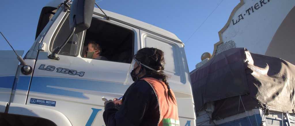 Ya son tres los camioneros con síntomas internados en Mendoza