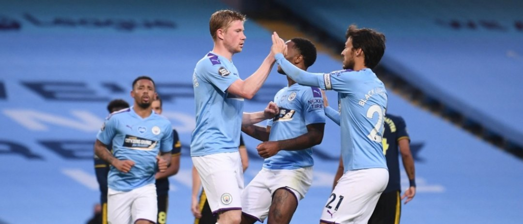 El City, con 10 minutos del Kun, goleó a Arsenal en la vuelta de la Premier League