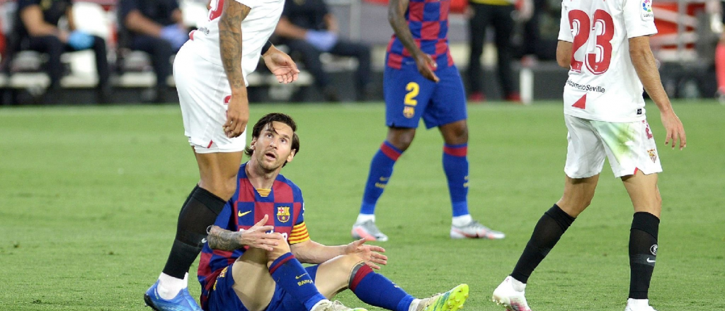Video: Messi se enojó, agredió a un rival y se salvó de ser expulsado