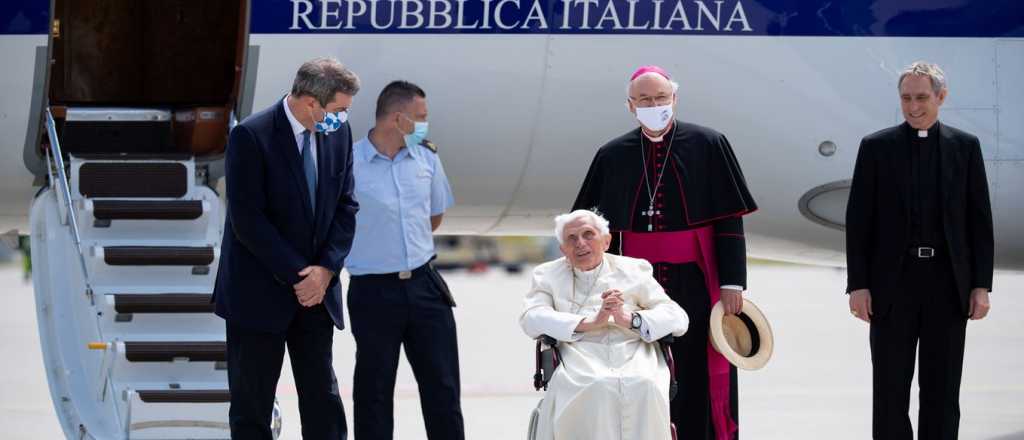 El Vaticano desmintió que Benedicto XVI esté gravemente enfermo