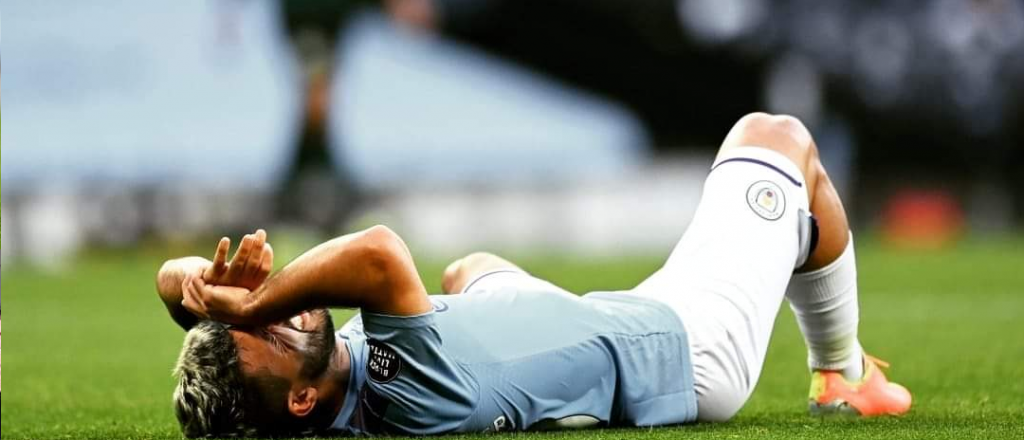 Manchester City goleó a Burnley y el Kun Agüero sufrió una grave lesión