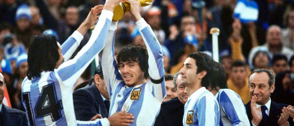 Hace 42 años, Argentina levantaba su primera copa del mundo