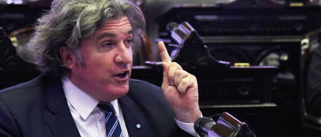 Sigue la polémica: ahora Ramón quiere sesionar de manera remota