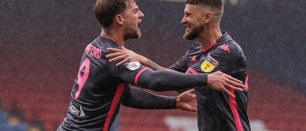 El Leeds United de Bielsa volvi&oacute; a ganar y se acerca al hist&oacute;rico ascenso