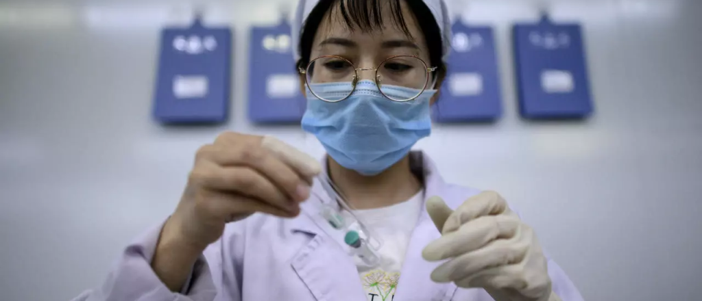 China le pide a la OMS que comercializar sus vacunas en todo el mundo