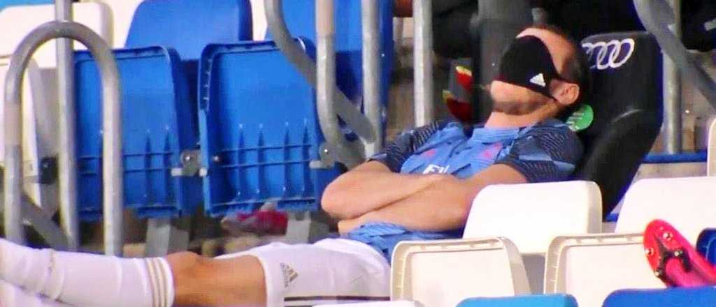 Video: Gareth Bale, ¿durmiendo en el banco de suplentes del Real Madrid?