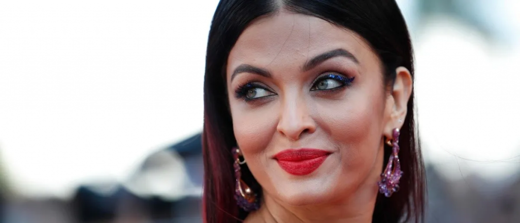 Una actriz de Bollywood y ex Miss Mundo tiene coronavirus