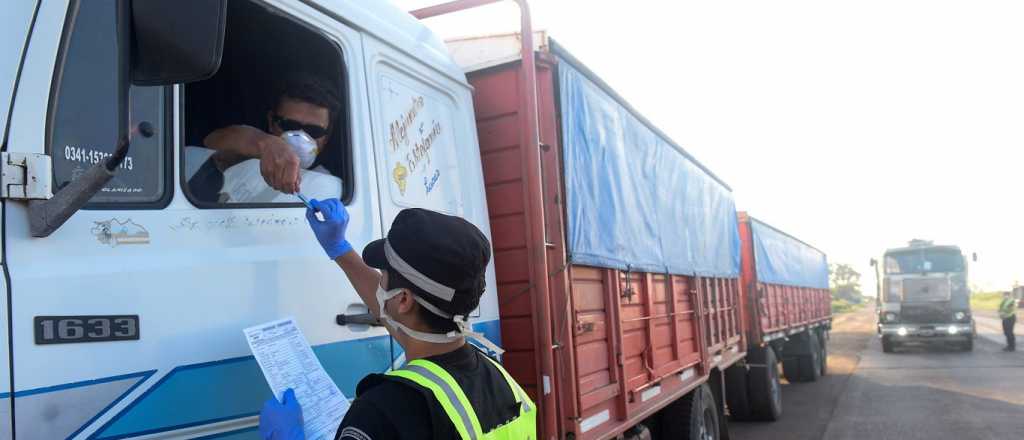 Santa Fe exigir&aacute; un hisopado negativo a quienes quieran entrar a la provincia
