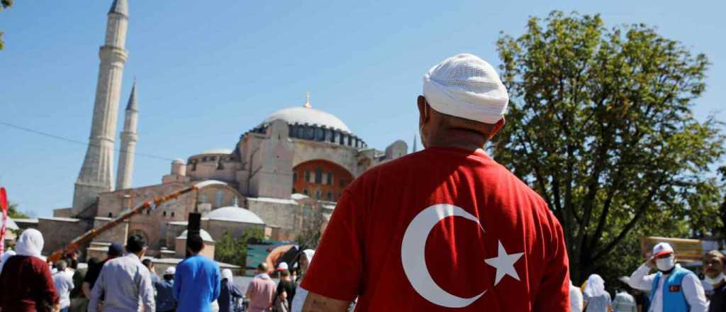 El presidente de Turquía encabezó el primer rezo musulmán en Santa Sofía