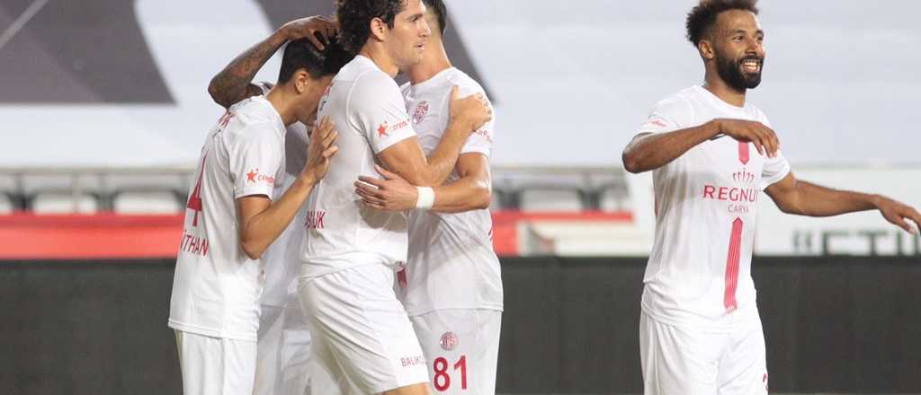 El mendocino Blanco Leschuck cerró la temporada marcando un gol en Turquía