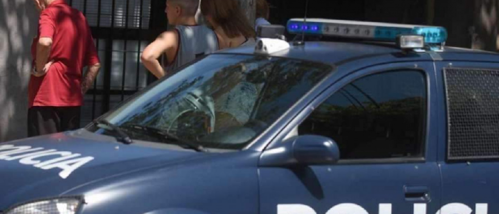 Una riña en La Estanzuela terminó con vecinos y un policía herido