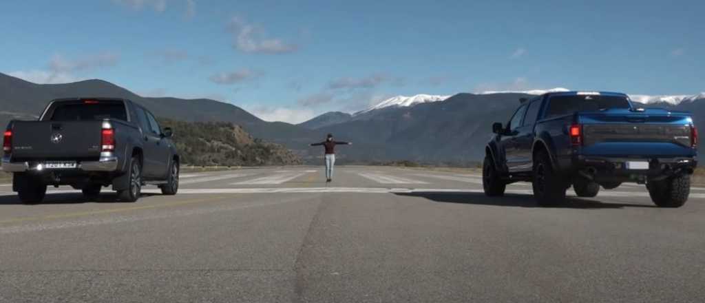 In&eacute;dito desaf&iacute;o entre una Ford F-150 Raptor y una Amarok V6