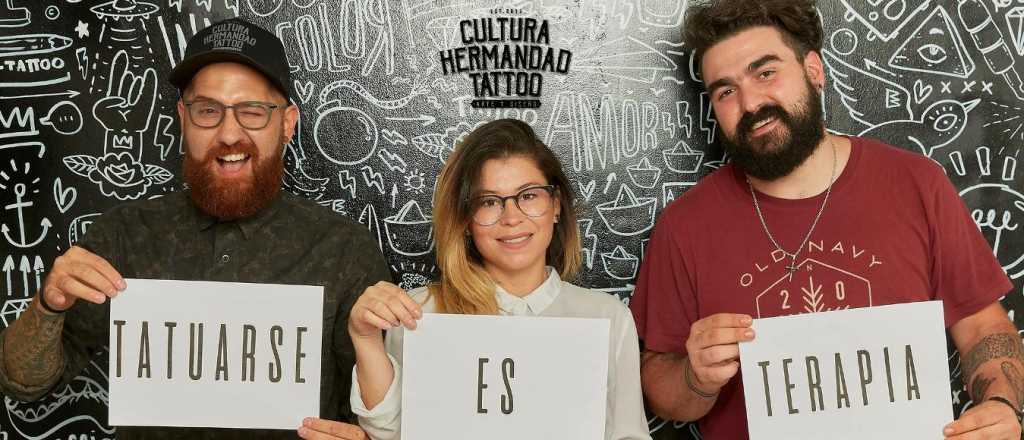 En cuarentena resurge la "terapia" del tattoo en Mendoza