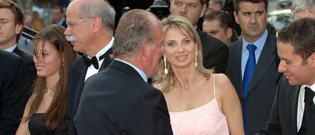 El Rey Juan Carlos se va de España por el escándalo con su amante