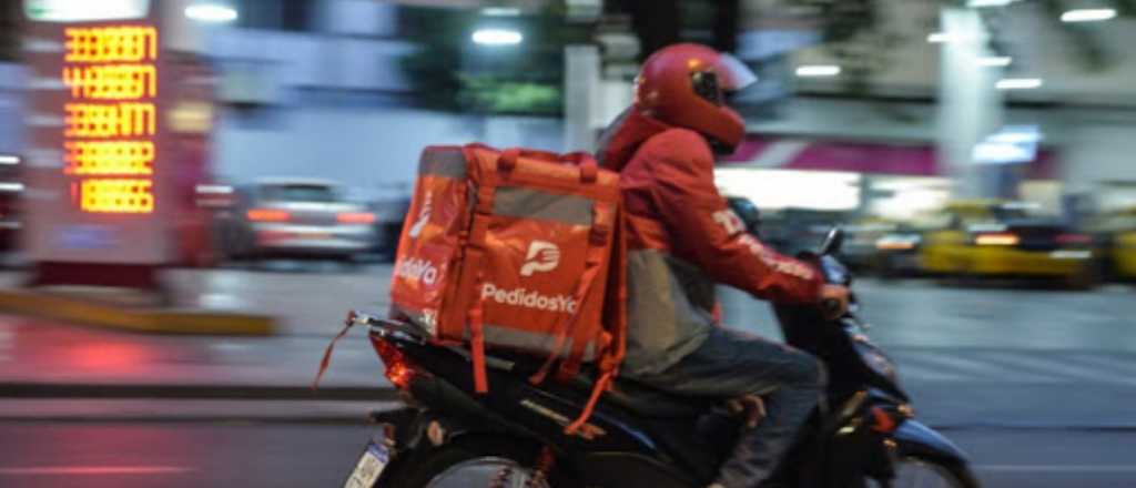 Un delivery entregaba un pedido en Godoy Cruz y le robaron todo
