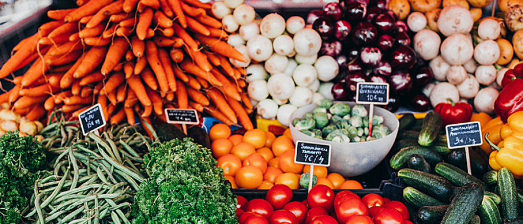 ¿Por qué aumentan y bajan de precio las frutas y verduras?