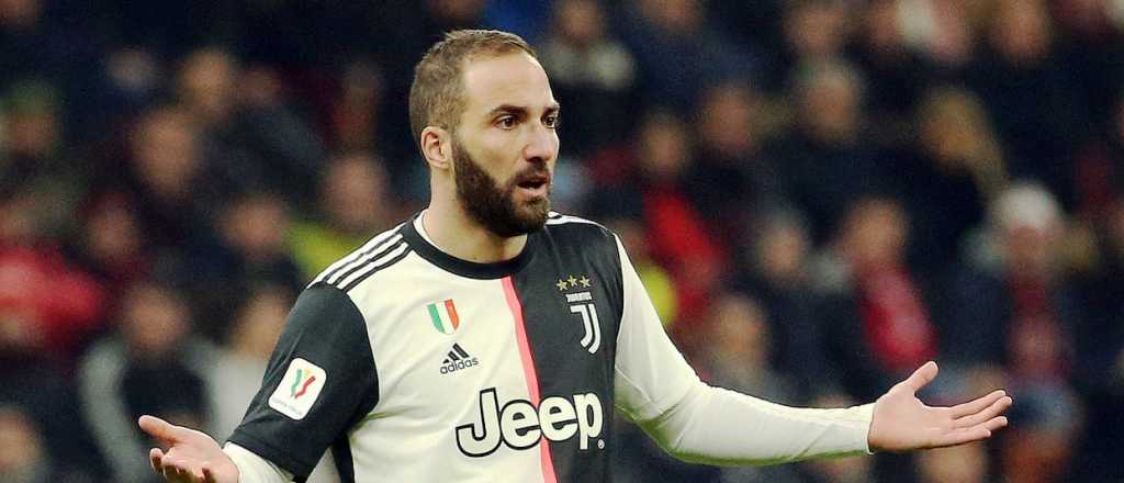 Higua&iacute;n se va de la Juve: Pirlo le confirm&oacute; que no lo tendr&aacute; en cuenta