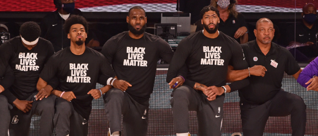 Los jugadores de la NBA suspenden partidos por la violencia racial