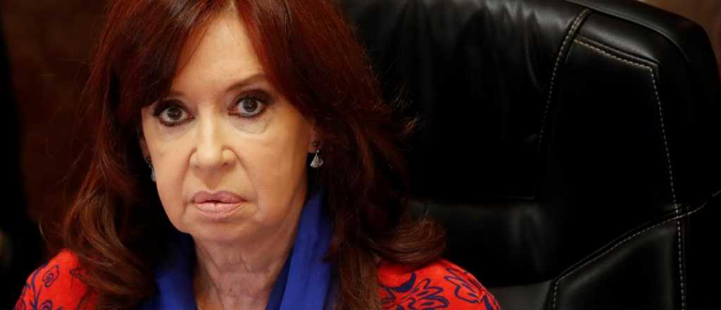 Cristina Fern&aacute;ndez le respondi&oacute; y critic&oacute; a Milei