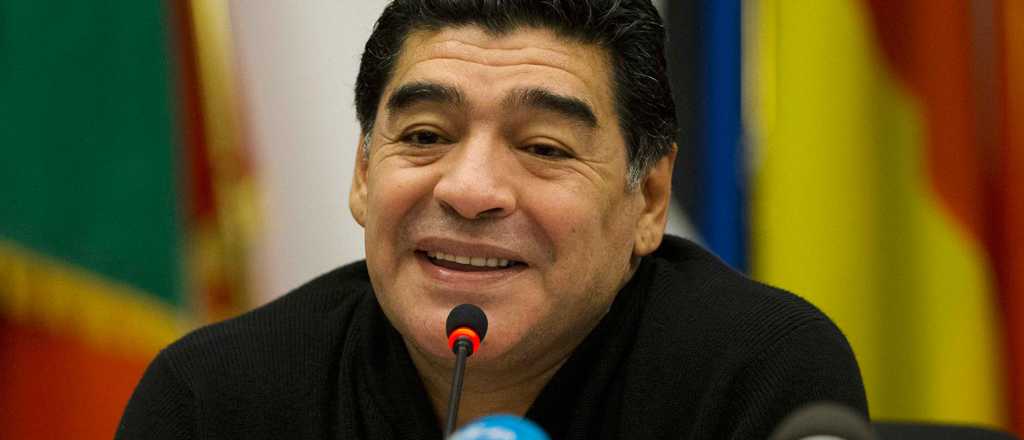 Exclusivo: las fotos del festejo &iacute;ntimo de Diego Maradona