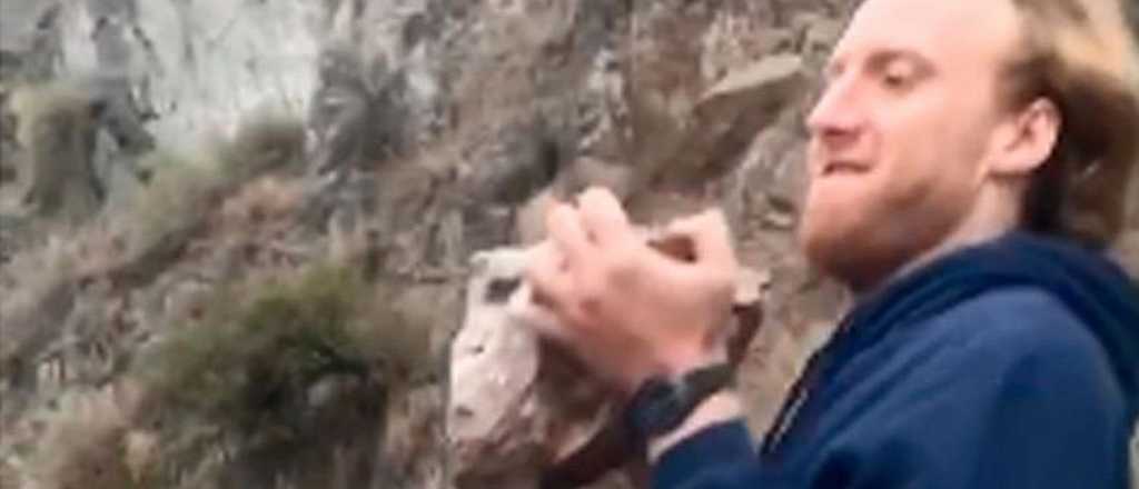 Video: arrestan al joven que tiró una piedra al embudo del dique en Carlos Paz