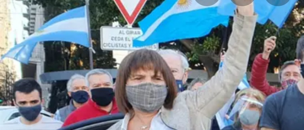 Para Bullrich, las marchas de ayer "limpia lo que dijeron de los banderazos"