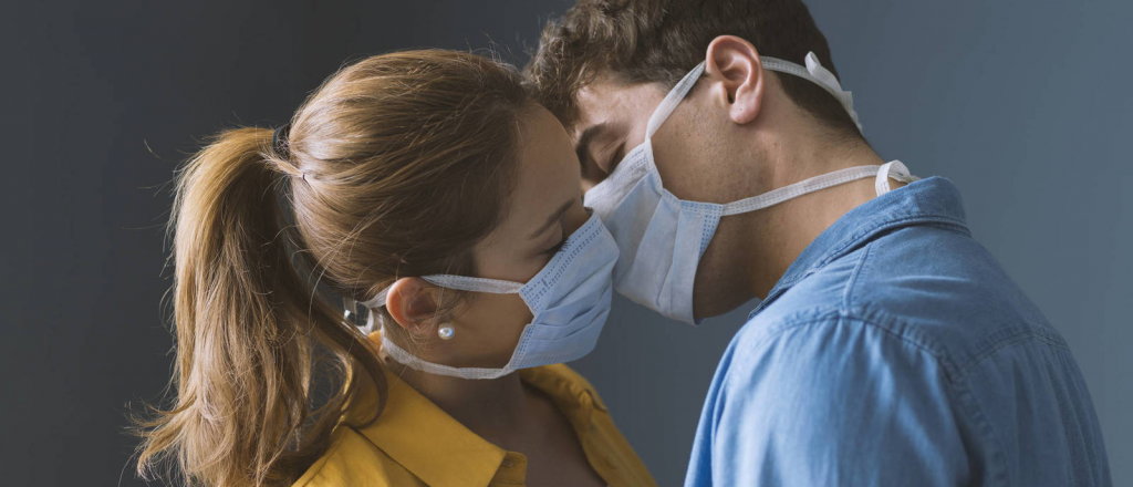 Cinco enfermedades que se contagian por un beso