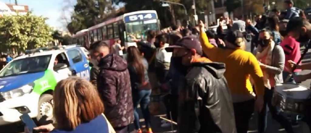 La Polic&iacute;a Bonaerense contin&uacute;a reclamando pese al aumento salarial 