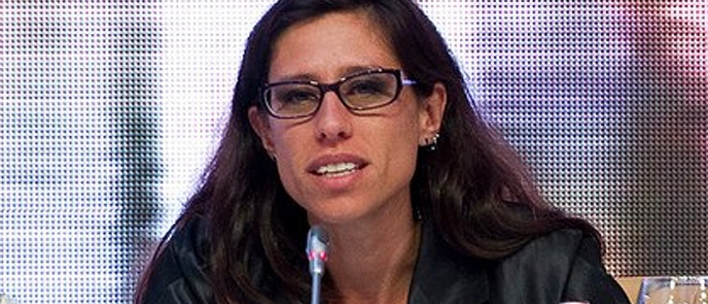 Paula Espa&ntilde;ol deja la Secretar&iacute;a de Comercio