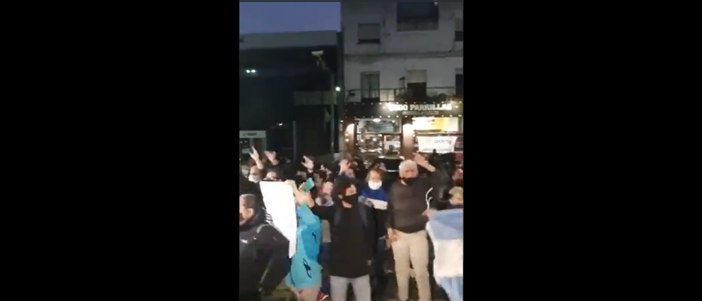 Video: manifestantes a favor del Gobierno fueron a la Quinta de Olivos