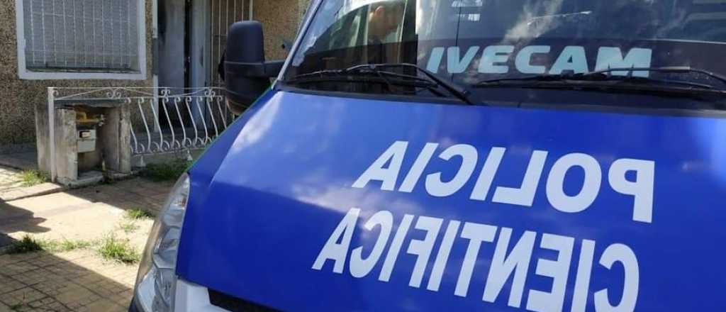 Encontraron muertas a una mujer y su hija en una habitación