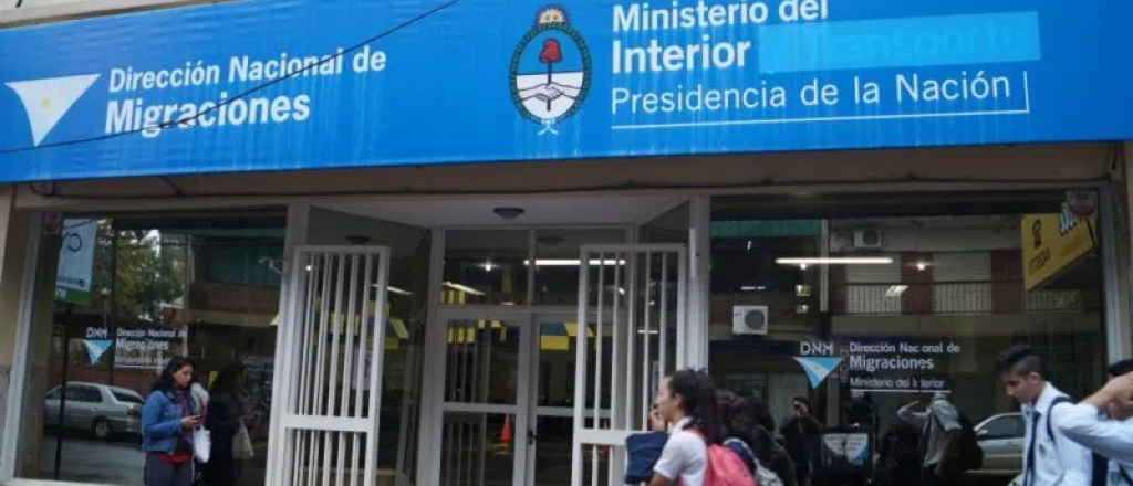 Hackers que atacaron Migraciones publicaron la informaci&oacute;n robada