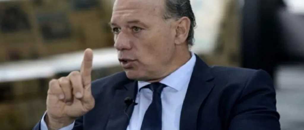 Berni ordenó iniciar un sumario a los policías que saludaron a Bulrrich