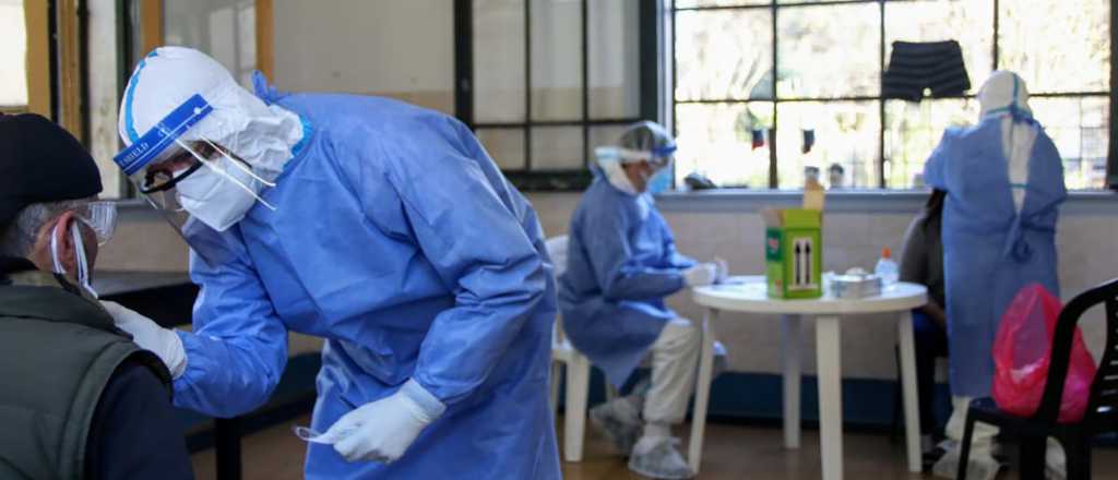 Reportaron 58 muertes por coronavirus en la Argentina durante la noche